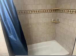 Beautiful Room Just Waiting for You Pool IS Closed