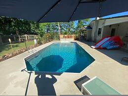 Beautiful Room Just Waiting for You Pool IS Closed