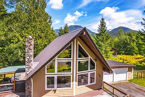 Cottonwood Chalet in Packwood