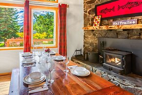 Cottonwood Chalet in Packwood