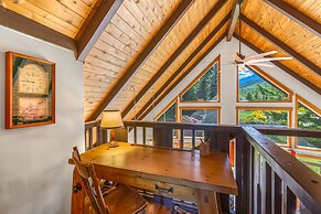 Cottonwood Chalet in Packwood
