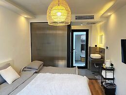 Beijing Hills & Hutong City Retreat