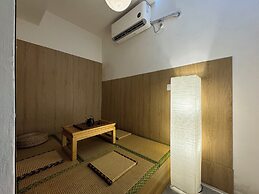 Beijing Hills & Hutong City Retreat