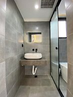 Beijing Hills & Hutong City Retreat