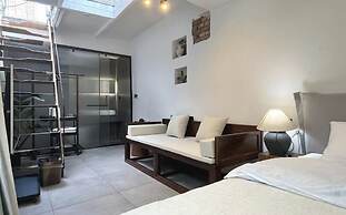 Beijing Hills & Hutong City Retreat