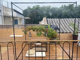 Beijing Hills & Hutong City Retreat