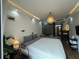 Beijing Hills & Hutong City Retreat