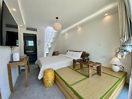 Beijing Hills & Hutong City Retreat