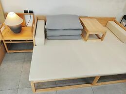 Beijing Hills & Hutong City Retreat