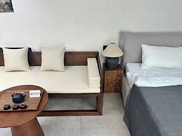 Beijing Hills & Hutong City Retreat