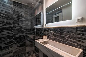 Stylish Jungle Retreat Kolonaki Center