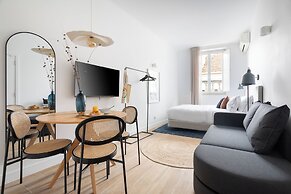 Lapa Diplomatic Suite&Flat by FeelLisboa