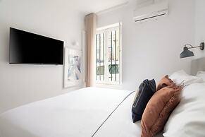 Lapa Diplomatic Suite&Flat by FeelLisboa