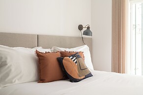 Lapa Diplomatic Suite&Flat by FeelLisboa