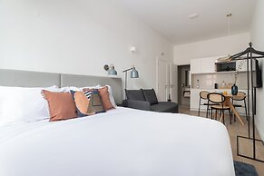 Lapa Diplomatic Suite&Flat by FeelLisboa