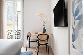 Lapa Diplomatic Suite&Flat by FeelLisboa