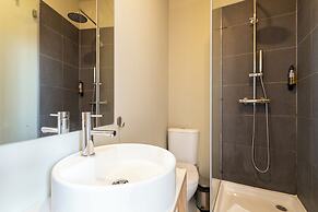 Lapa Diplomatic Suite&Flat by FeelLisboa