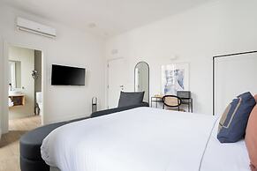 Lapa Diplomatic Suite&Flat by FeelLisboa