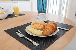 Lapa Diplomatic Suite&Flat by FeelLisboa