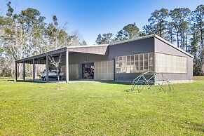 8 Mi to Ocean Springs: Rural Mississippi Retreat
