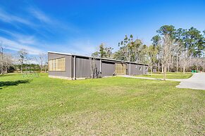 8 Mi to Ocean Springs: Rural Mississippi Retreat