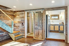 Secluded Couple's Retreat on Farm in Paonia!