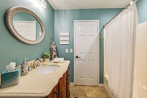 Near Parks & Golf: Mtn-view Home in Palm Desert!