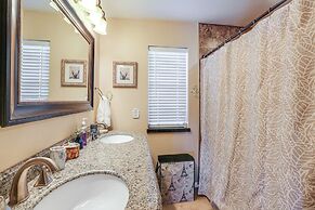 Near Parks & Golf: Mtn-view Home in Palm Desert!