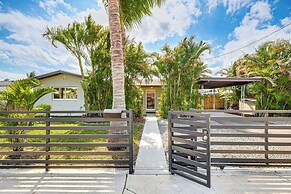 Outdoor Oasis w/ Private Pool: Dania Beach Retreat