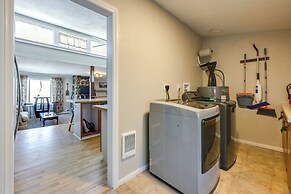 8 Mi to Hiking: Home w/ Patio in Dtwn Pioche