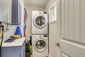 Private Dock, Fire Pit: Lake Murray Family Escape!