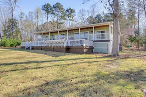Private Dock, Fire Pit: Lake Murray Family Escape!