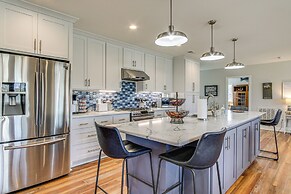 Private Dock, Fire Pit: Lake Murray Family Escape!