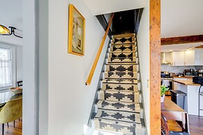 Hike, Ski & More: Restored 1845 Catskills Home