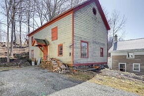 Hike, Ski & More: Restored 1845 Catskills Home