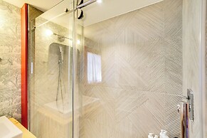 Hike, Ski & More: Restored 1845 Catskills Home