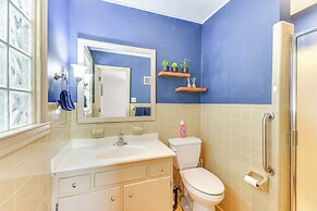 4 Mi to Lake Hartwell: Welcoming Family Home