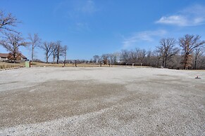 10-acre Plot: Peaceful Getaway in Webster!