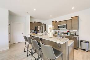 7 Mi to Dtwn Asheville: Apt w/ Sauna Access!