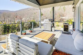 7 Mi to Dtwn Asheville: Apt w/ Sauna Access!