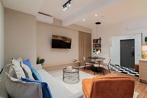 Modern Spacious 2BR Steps to Cismigiu Gardens