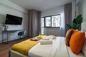 Modern Spacious 2BR Steps to Cismigiu Gardens