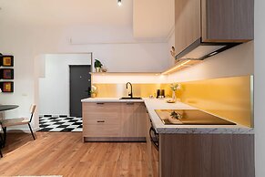 Modern Spacious 2BR Steps to Cismigiu Gardens