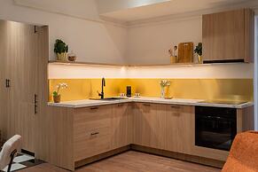 Modern Spacious 2BR Steps to Cismigiu Gardens