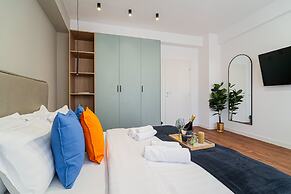 Modern Spacious 2BR Steps to Cismigiu Gardens