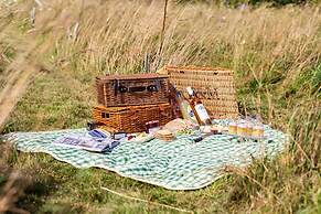 Luxury Glamping - Charlcombe Valley Orchards Bath