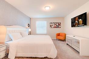 15976 Spacious Charming Family Getaway