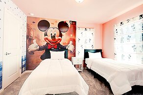 15976 Spacious Charming Family Getaway