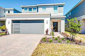 15976 Spacious Charming Family Getaway