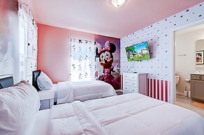 15976 Spacious Charming Family Getaway